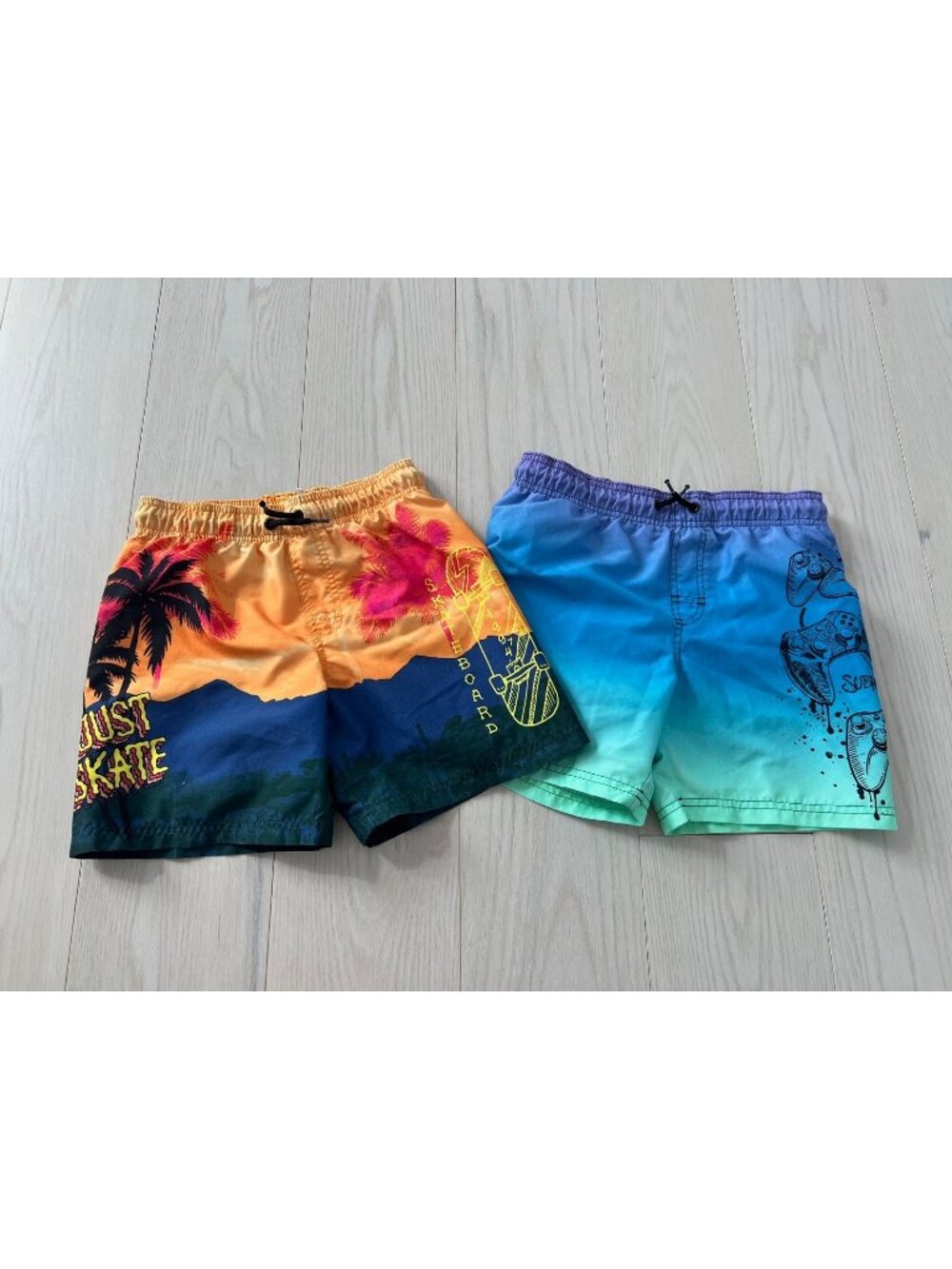 H&M Boy's Kids Set of 2 Skateboard Nintendo Switch Print Shorts Sz 8-10